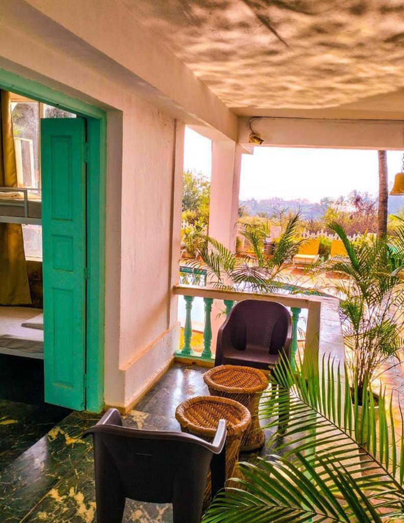 Turquoiise House Hotel Morjim Exterior photo